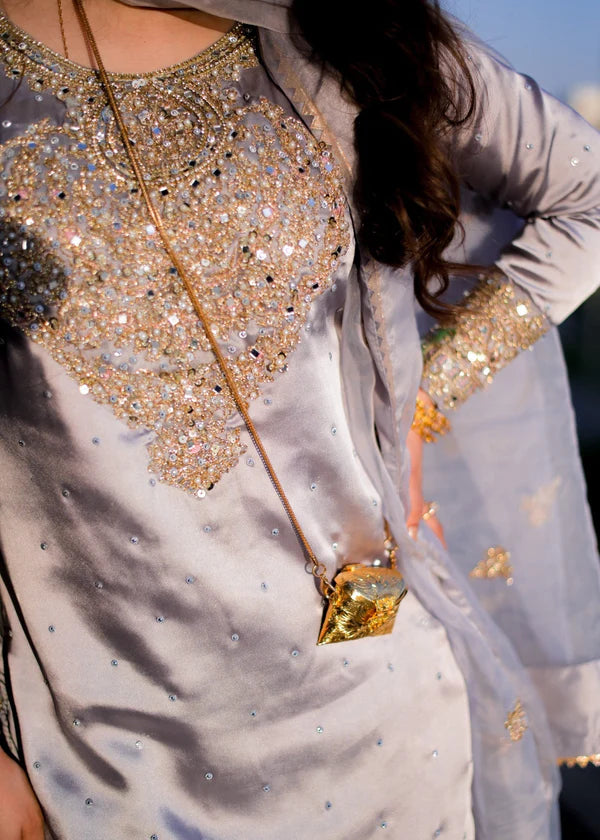 Zehnaseeb - Haseens Official